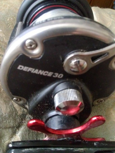 Penn Defiance 30 Reel