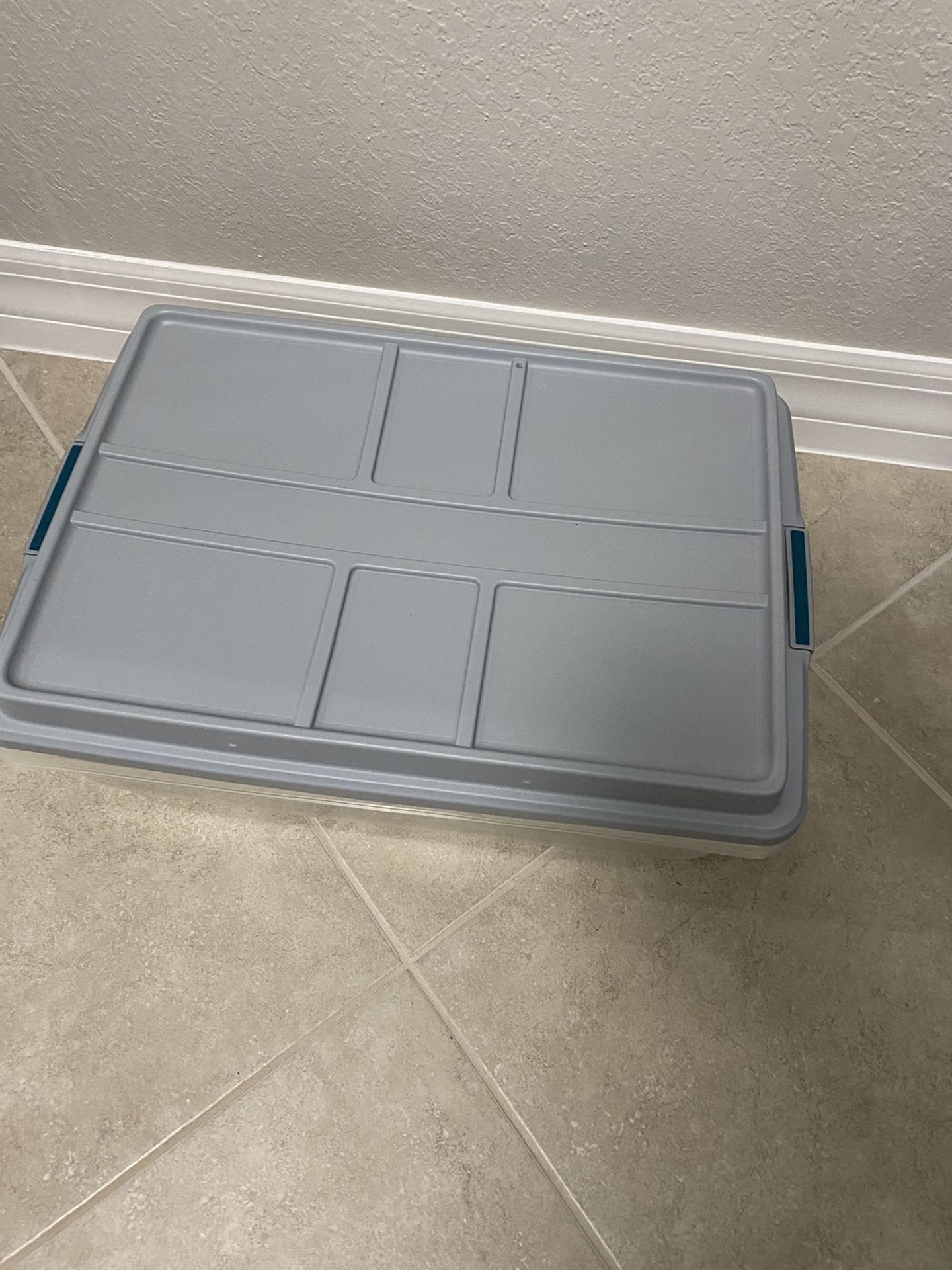 Storage container box tub hefty brand