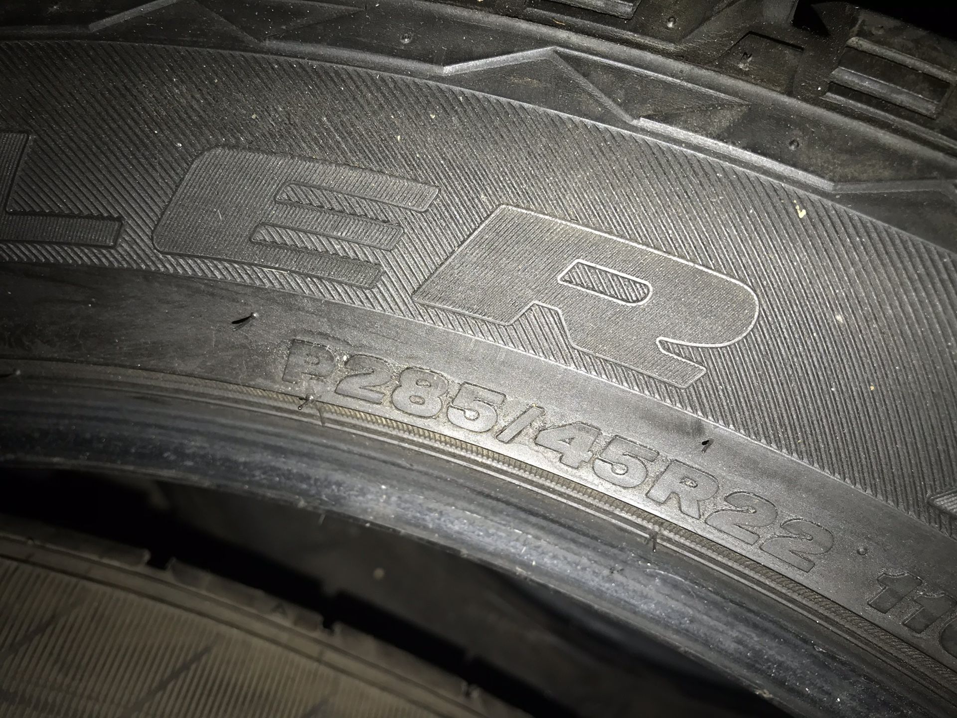 285/45/22 Bridgestone