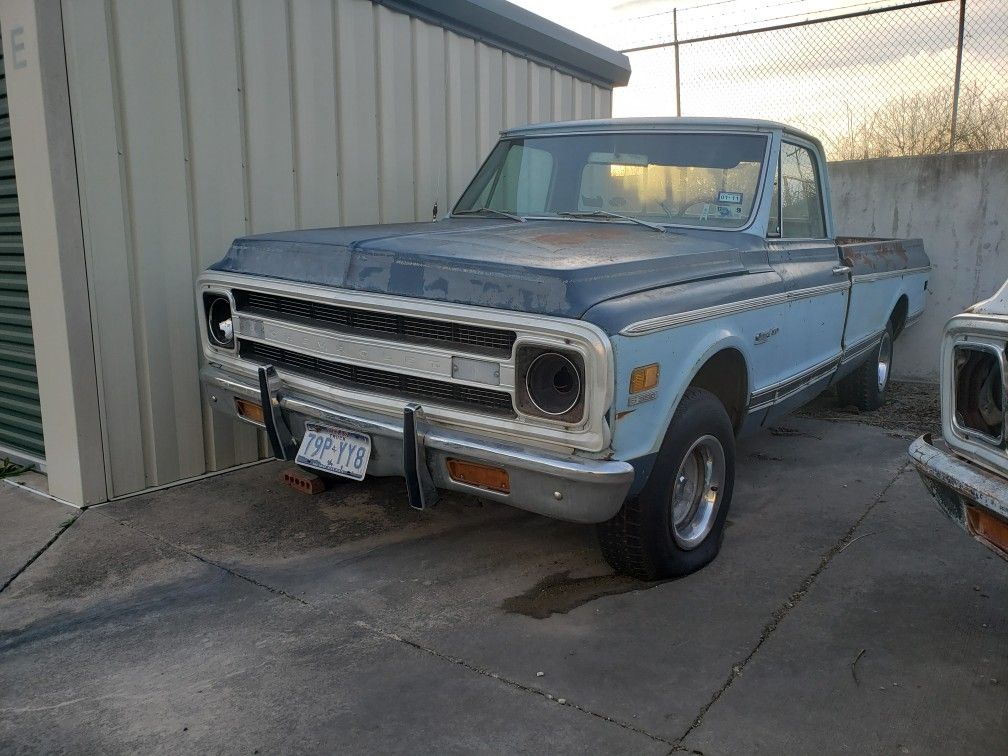 1972 Chevrolet Suburban