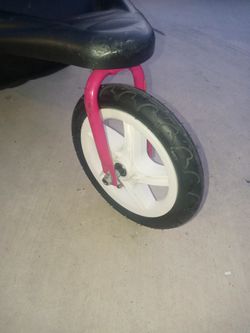 Hello Kitty 3 Wheel Stroller Thumbnail