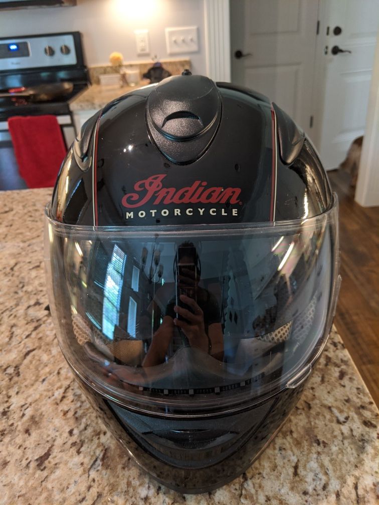 Full face motorcycle helmet