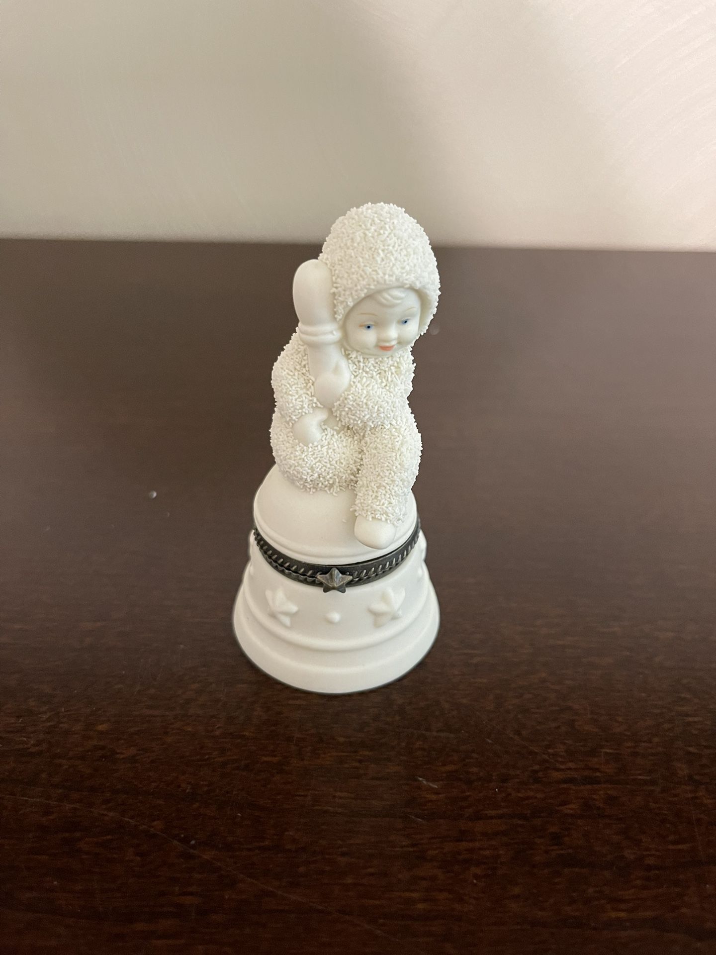 2/$25 or 3/$30 Snowbabies I'll Ring For You Hinged Box