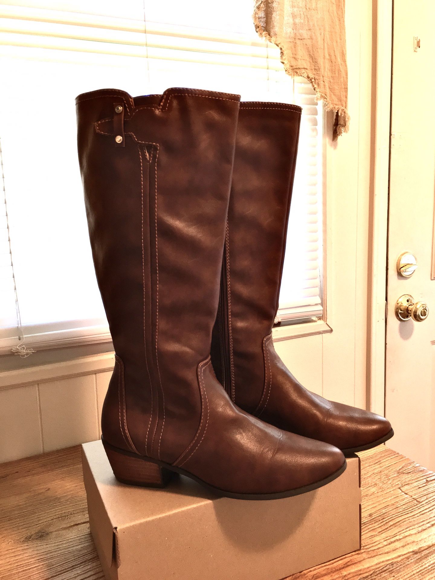Dr. Scholl’s Brown Boots Sz 11