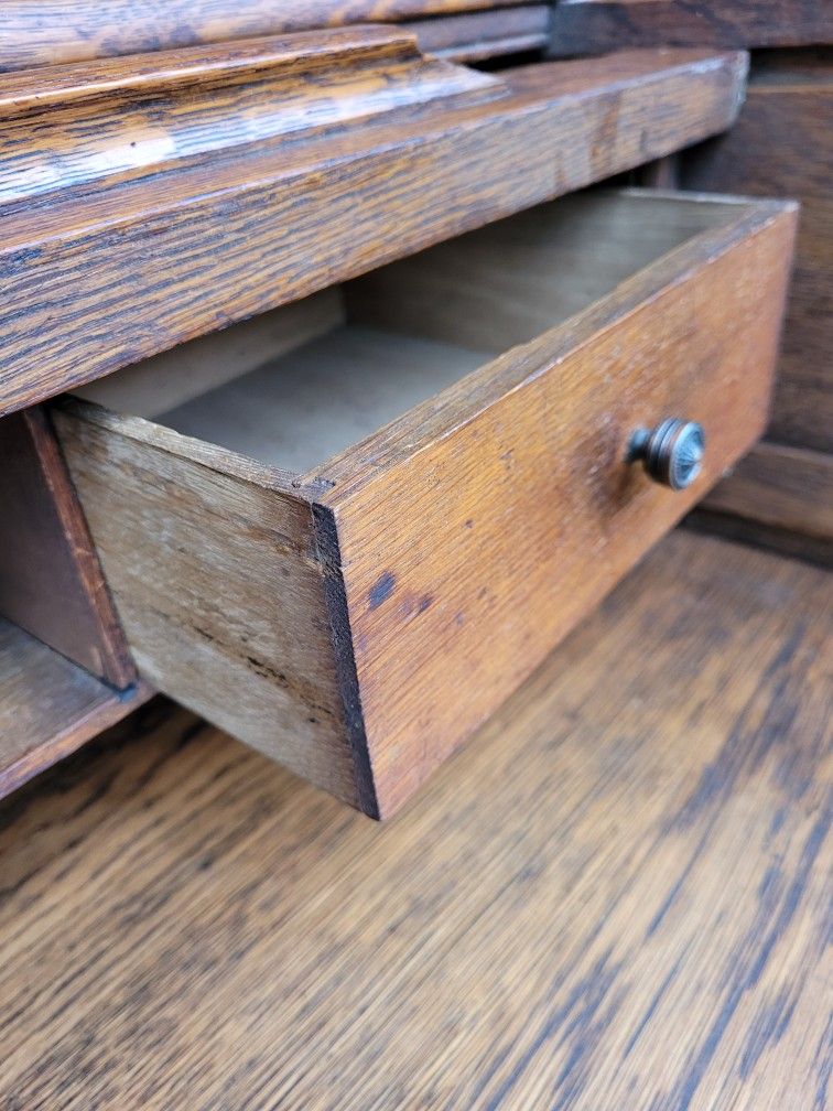 Antique Oak Rolltop Desk