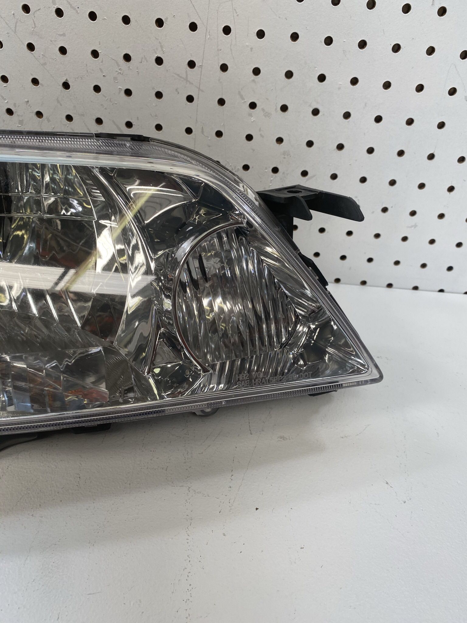 2001 2002 2003 MAZDA PROTEGE RIGHT SIDE HEADLIHT OEM