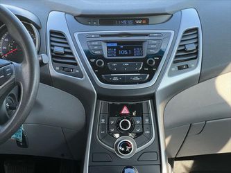2015 Hyundai Elantra Thumbnail