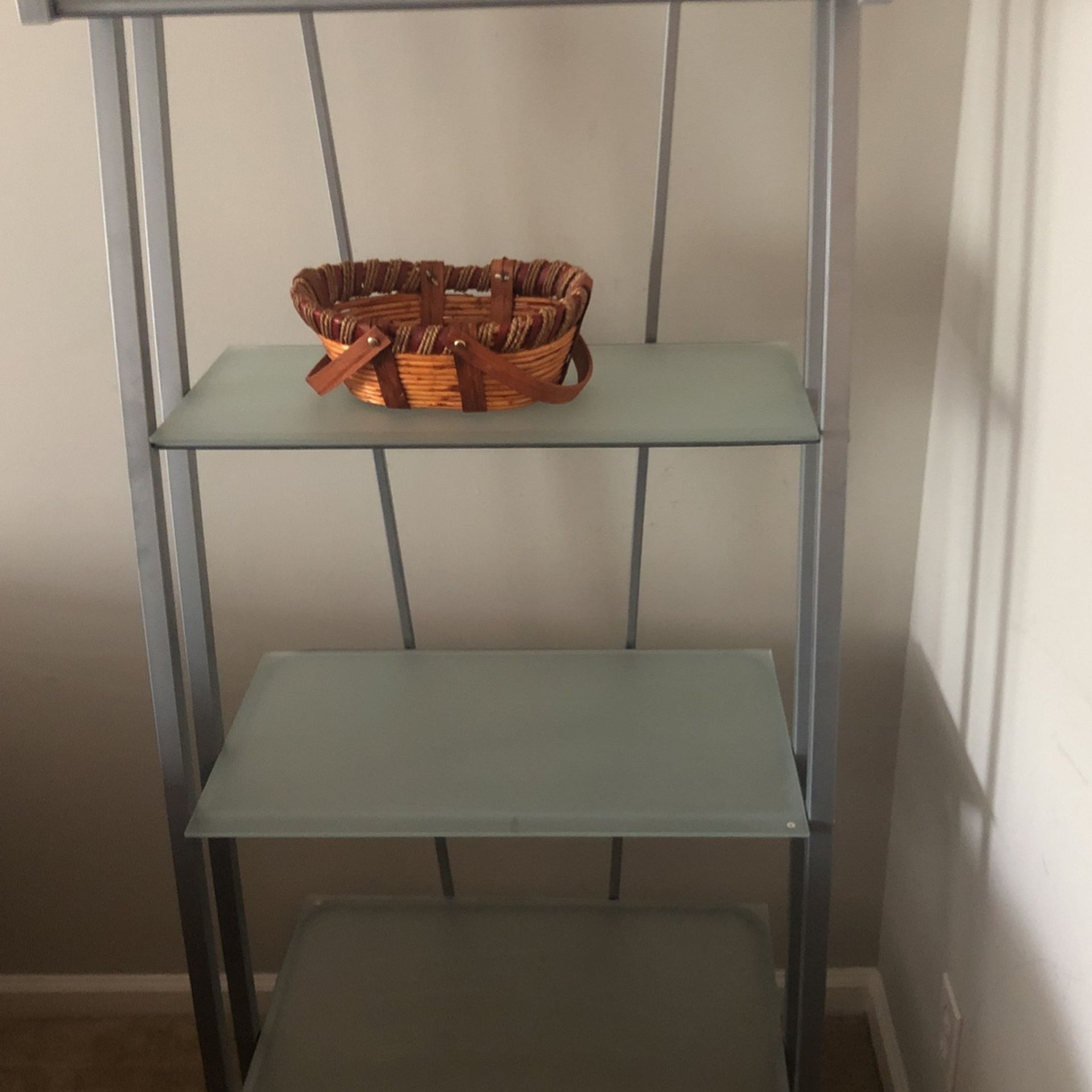 glass shelving 30$