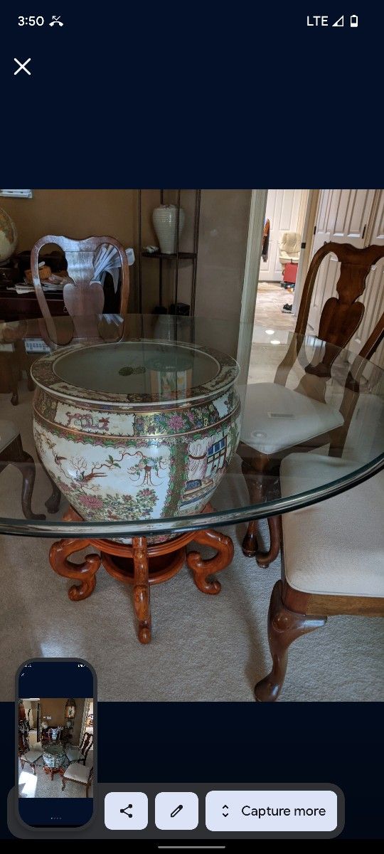 Dining room table with 4 chairs