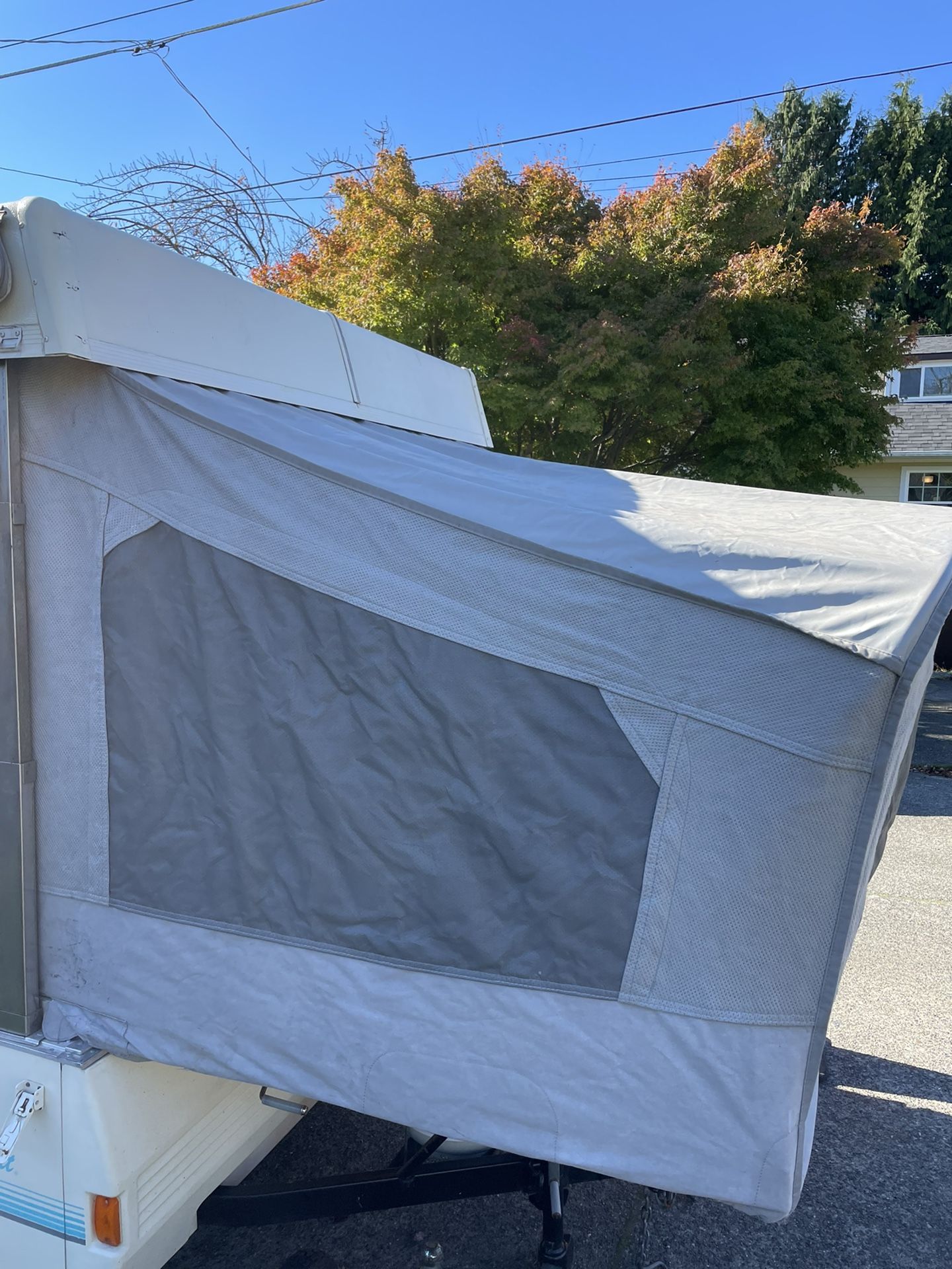 1992 Coleman Pioneer Voyager Tent Trailer