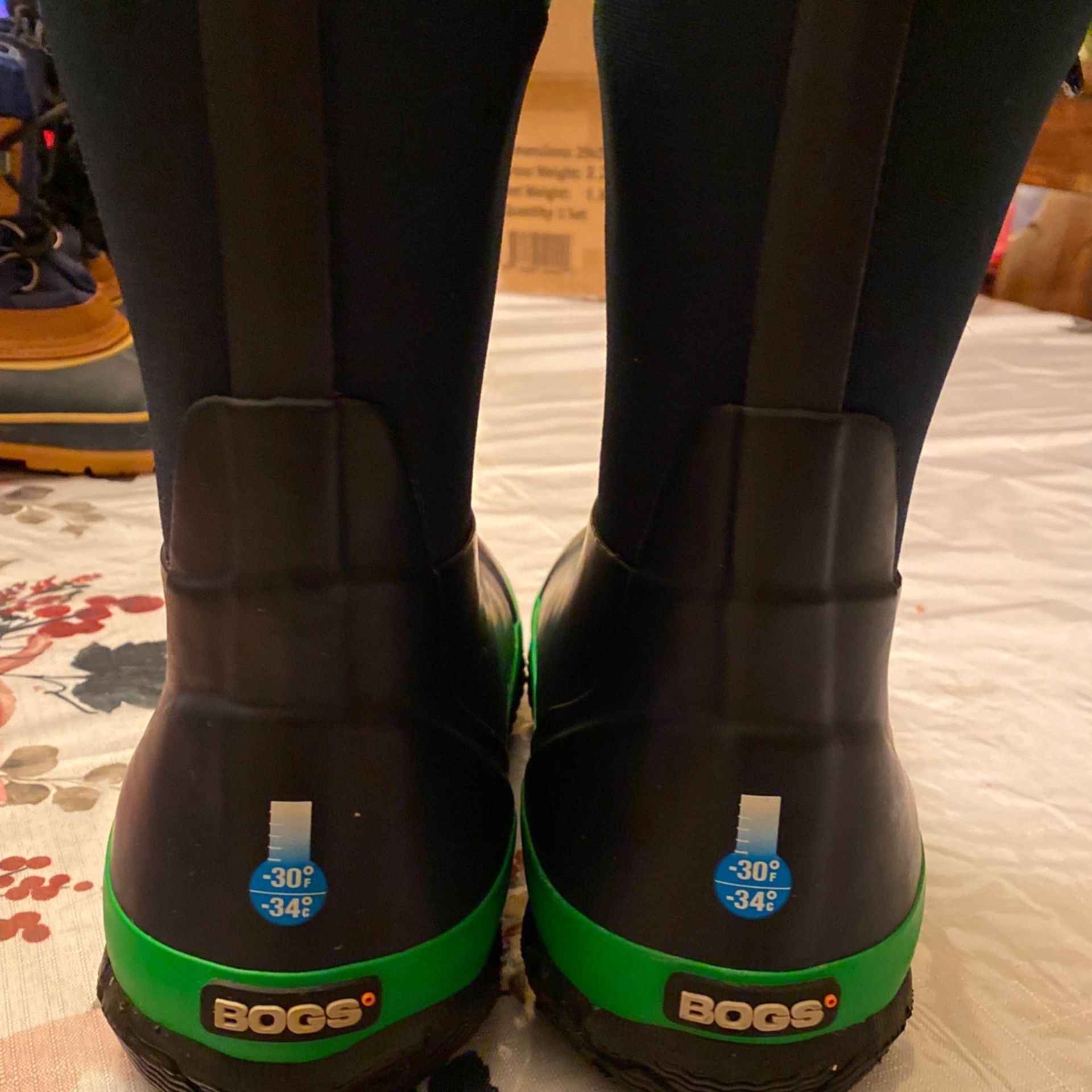 Kids Size 6 Snow Rain Boots Beautiful Conditions
