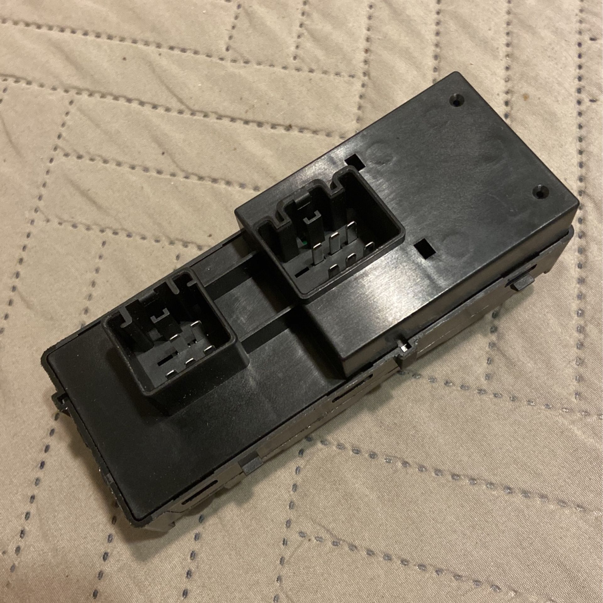 Ford F-250 Window switch