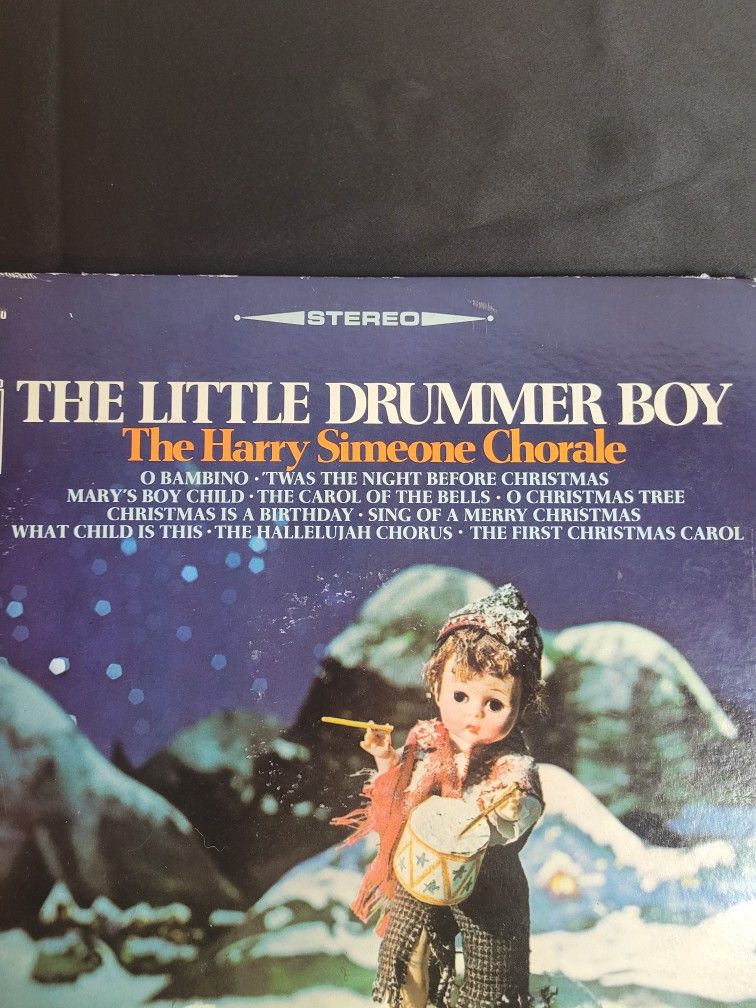Christmas Set Santa Clause Is Coming To Town and The Little Drummer Boy Vinyl