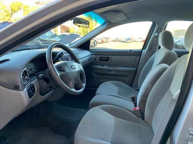 2003 Ford Taurus
