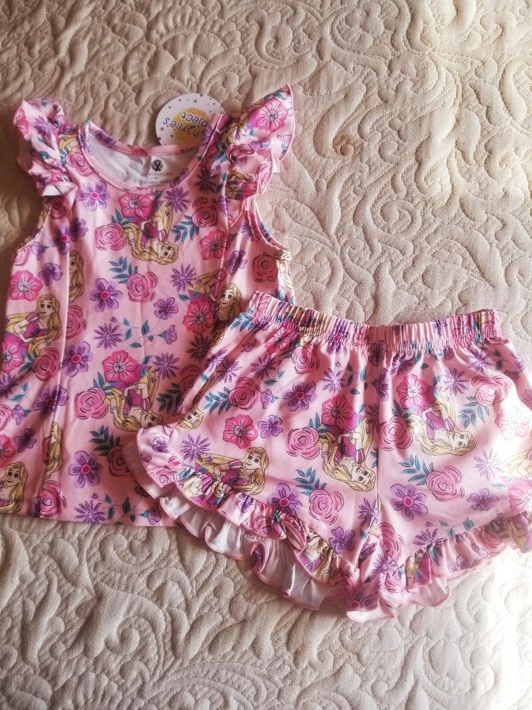Girls Rapunzel pajamas Size 2T,3