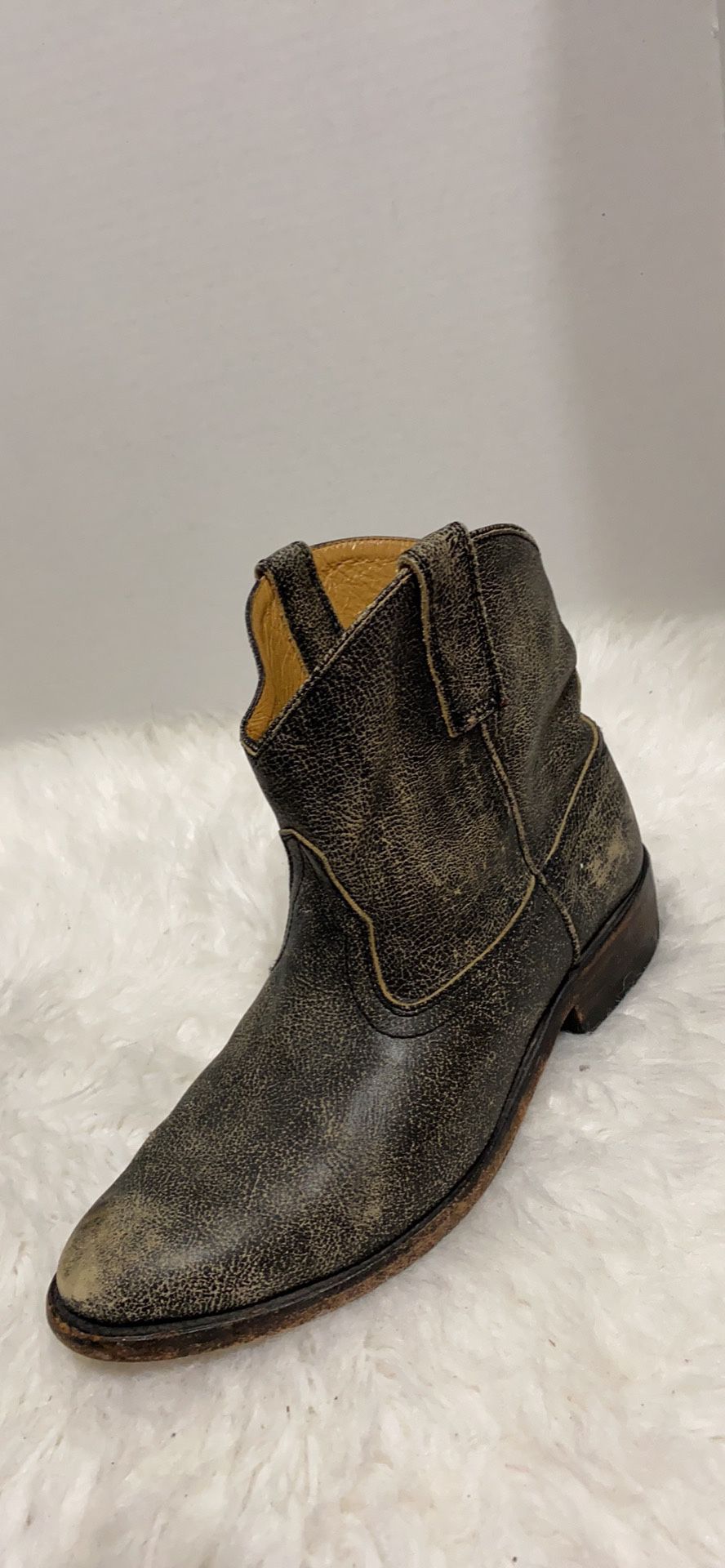 Aldo Destress women short western boots size 38-7-7.5