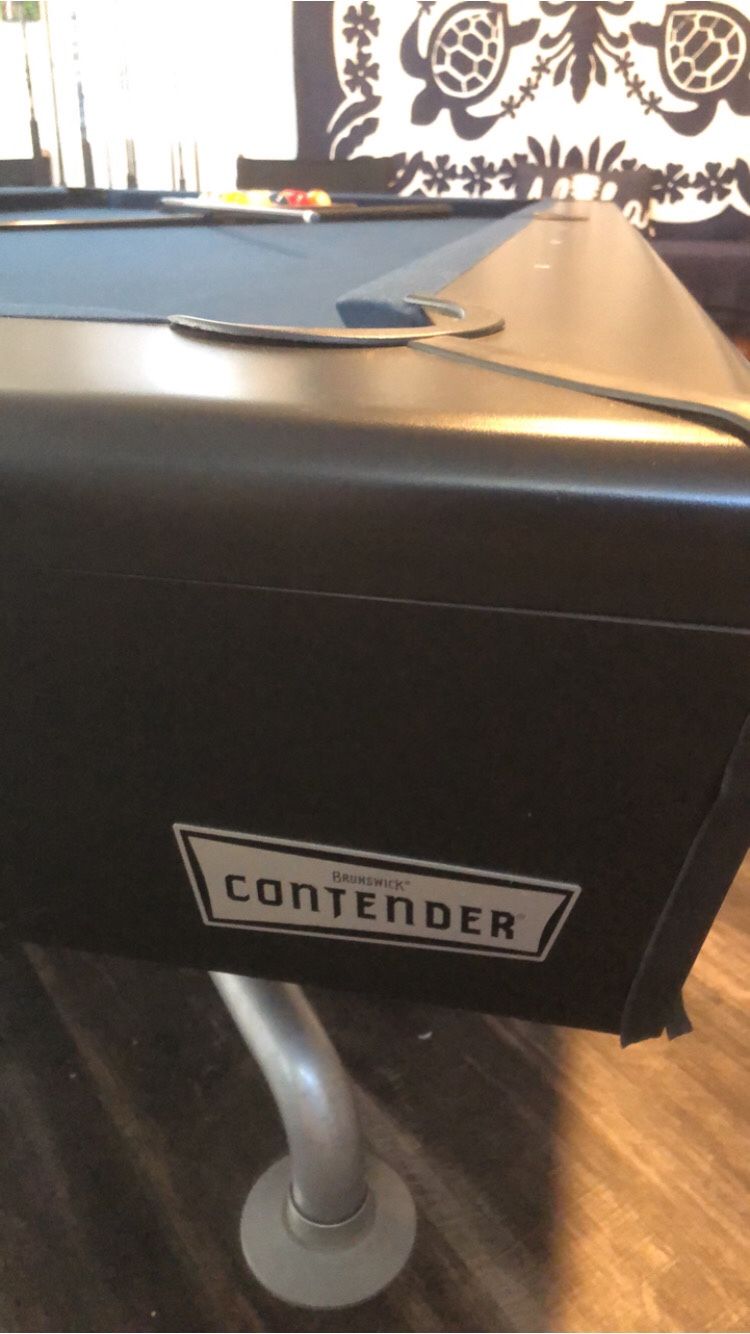 8 ft. Brunswick Contender Slate Pool Table for Sale in Eastvale, CA