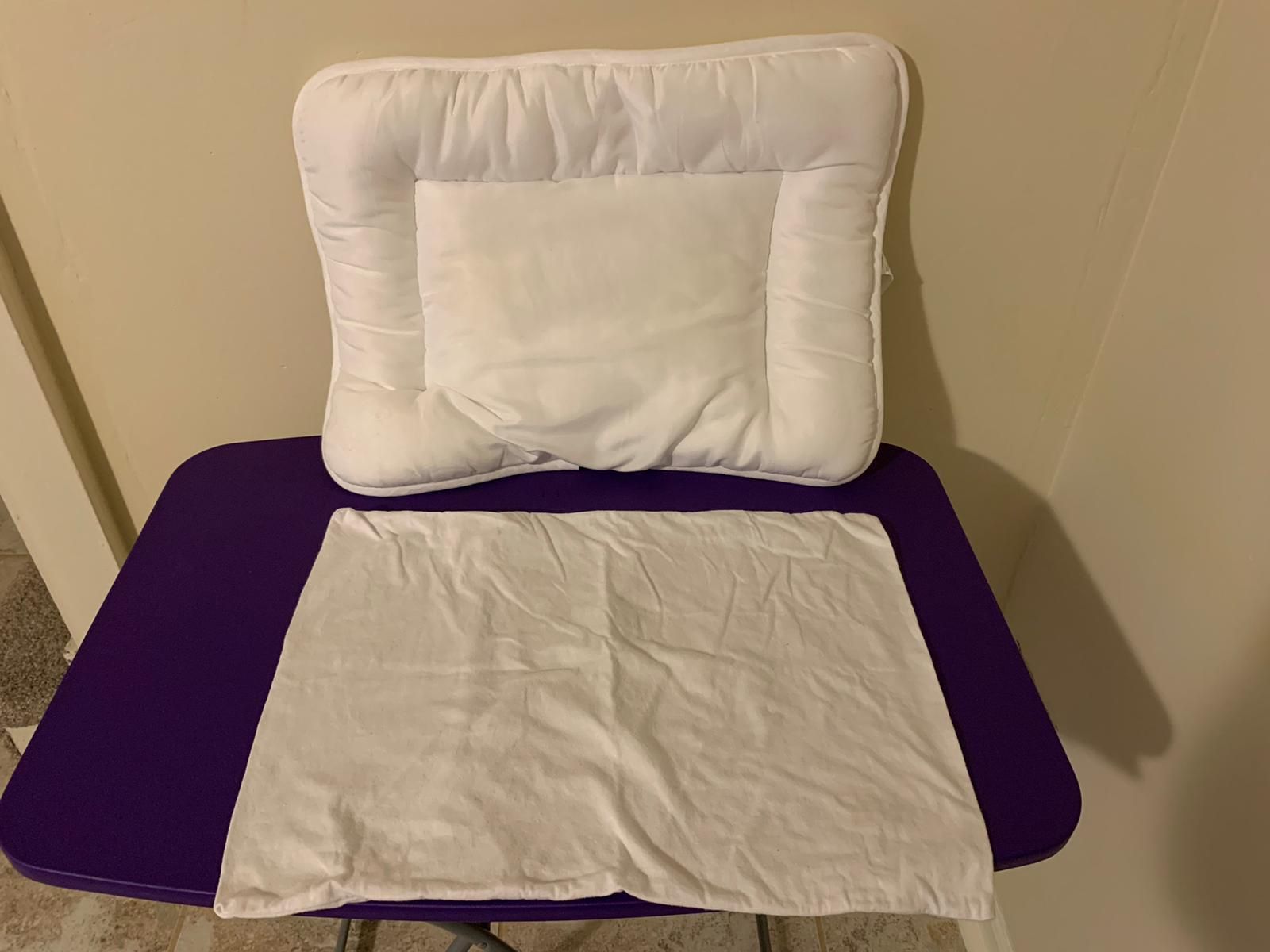 Baby toddler pillow with pillowcase Soft and comfortable Better neck support and sleeping Suitable for cribs!