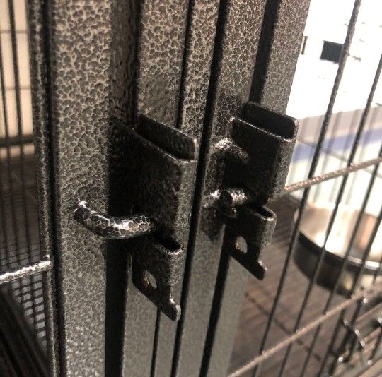 ⚡New In The Box ⚡ Heavy Duty Stackable Dog Kennels With Dividers‼️⚡🐺🐶‼️⚡‼️🐶🐶‼️‼️