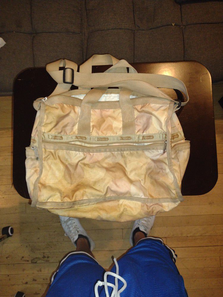 Lesportsac Crossbody Shoulder Bag Messenger Strap Carry On 
