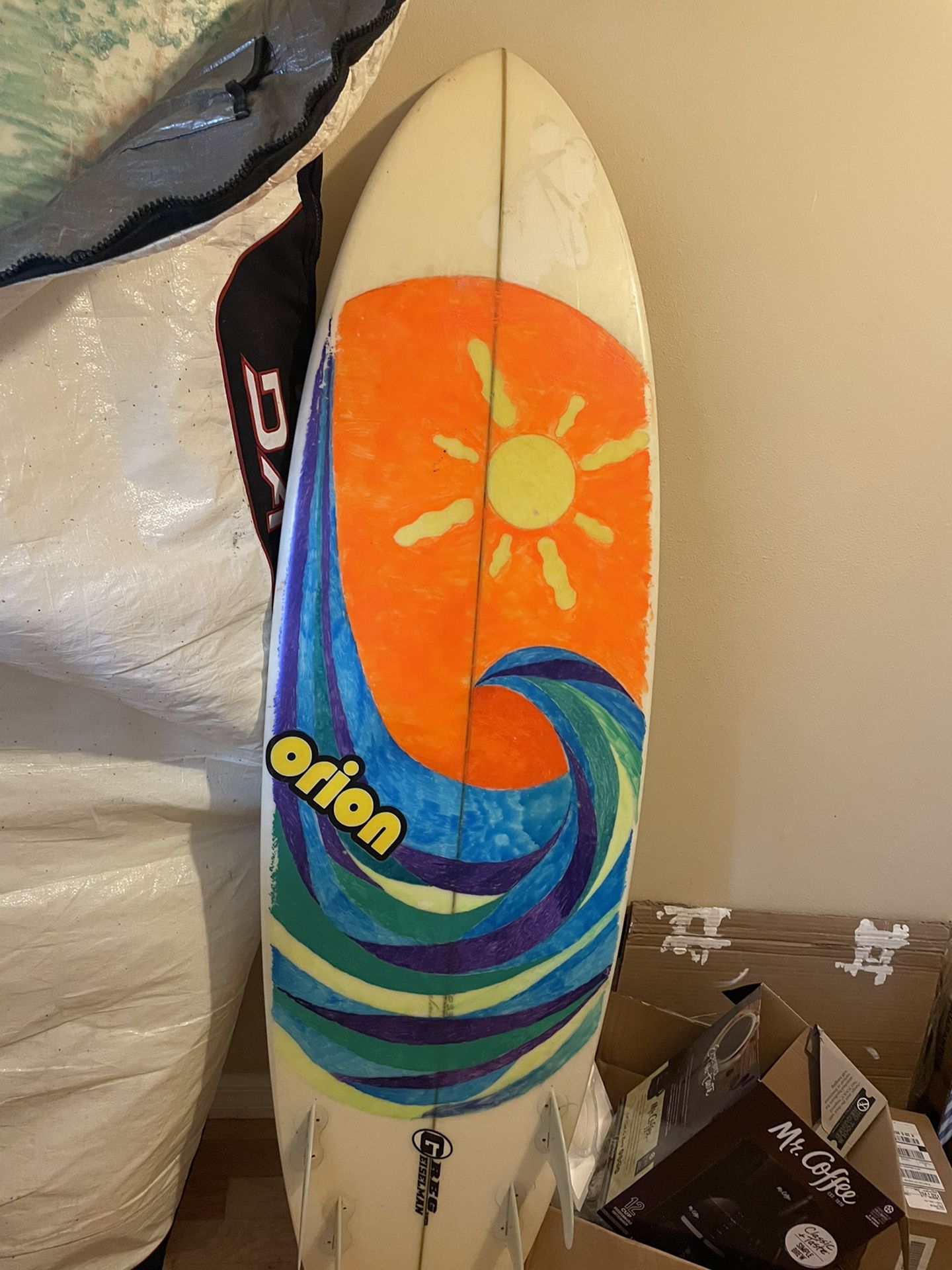 5’10 Surfboard