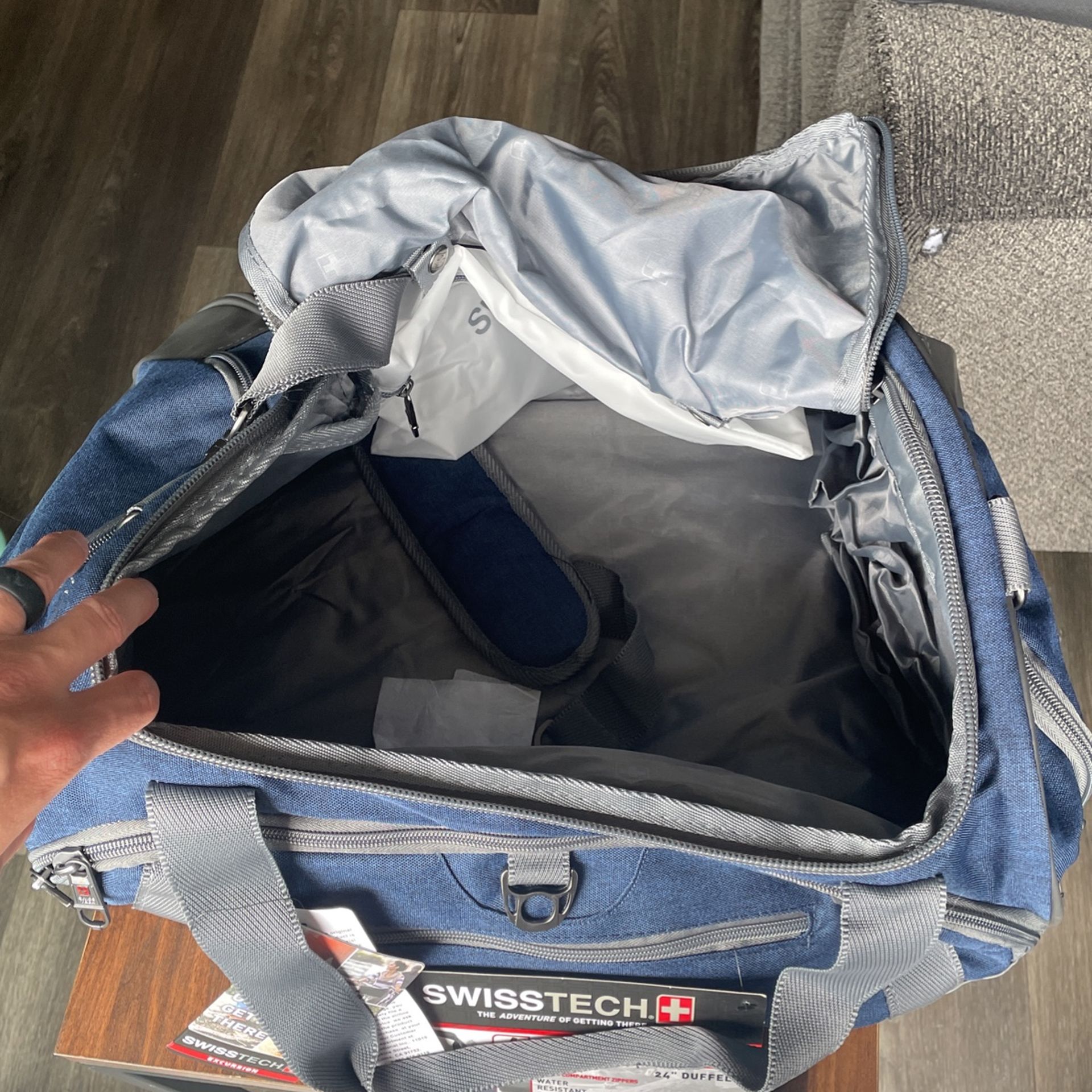Swiss tech Bag