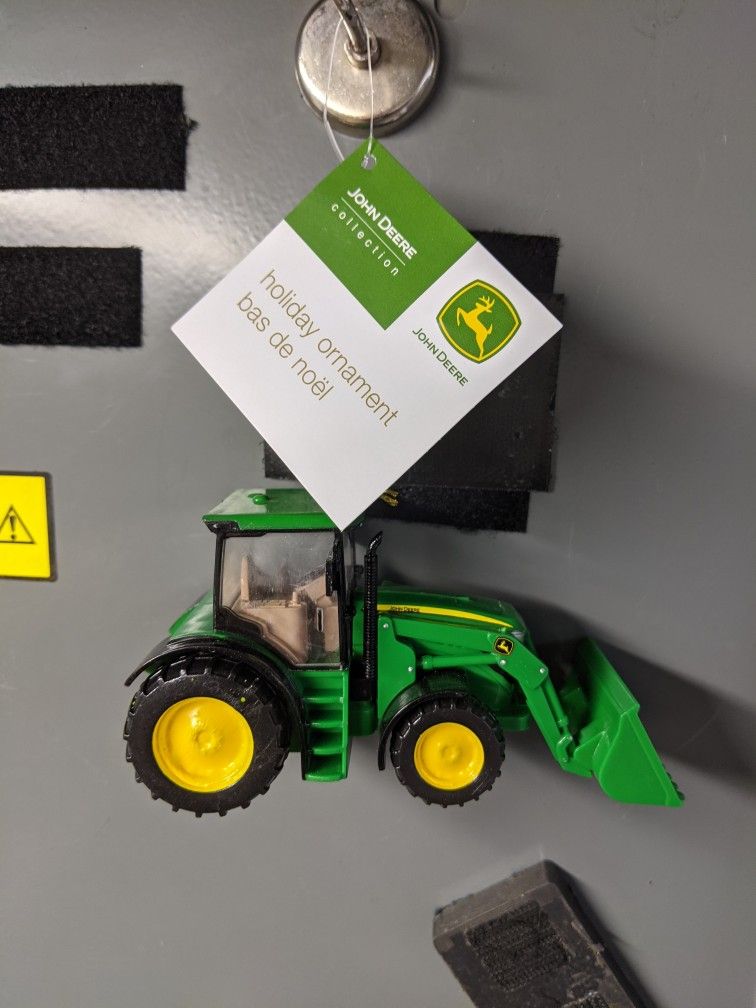 John Deere Tractor Ornamert