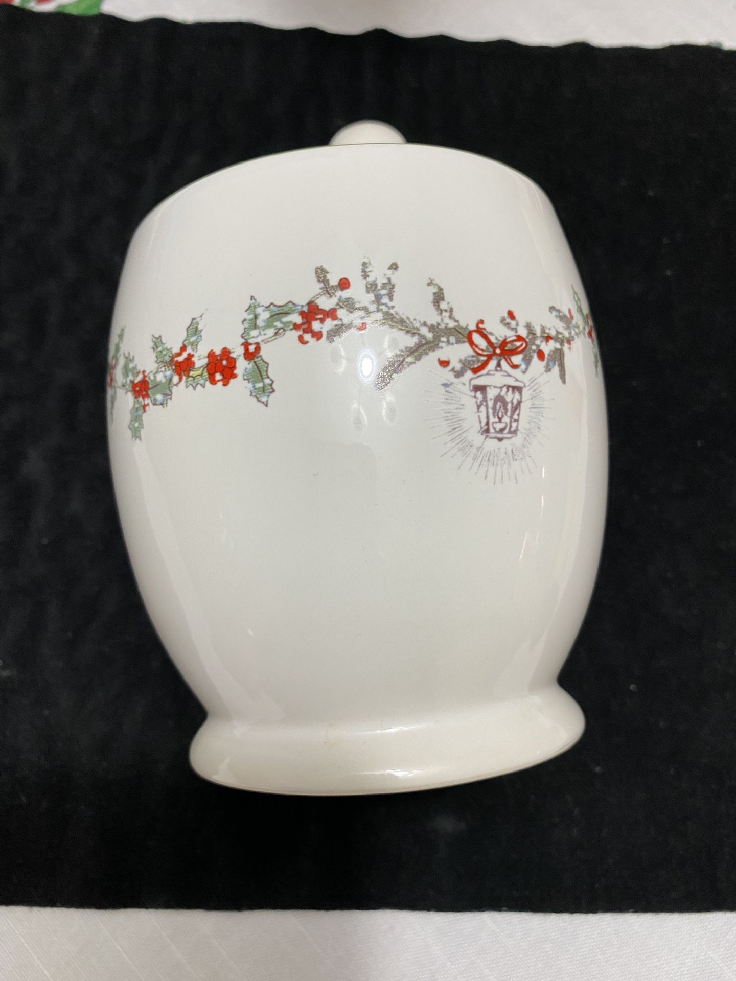 Pfaltzgraff Christmas Victorian Lane Sugar Bowl