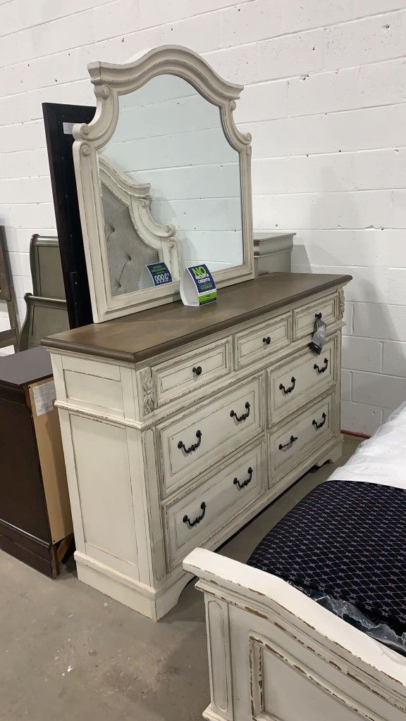 Same Day Delivery 🚚 Realyn Chipped White Dresser By Ashley