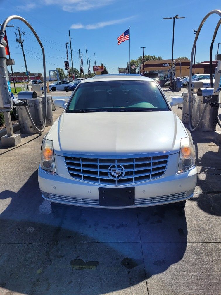 2008 Cadillac DTS