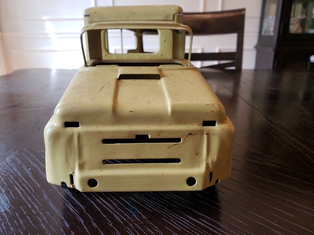 Buddy L car hauler
