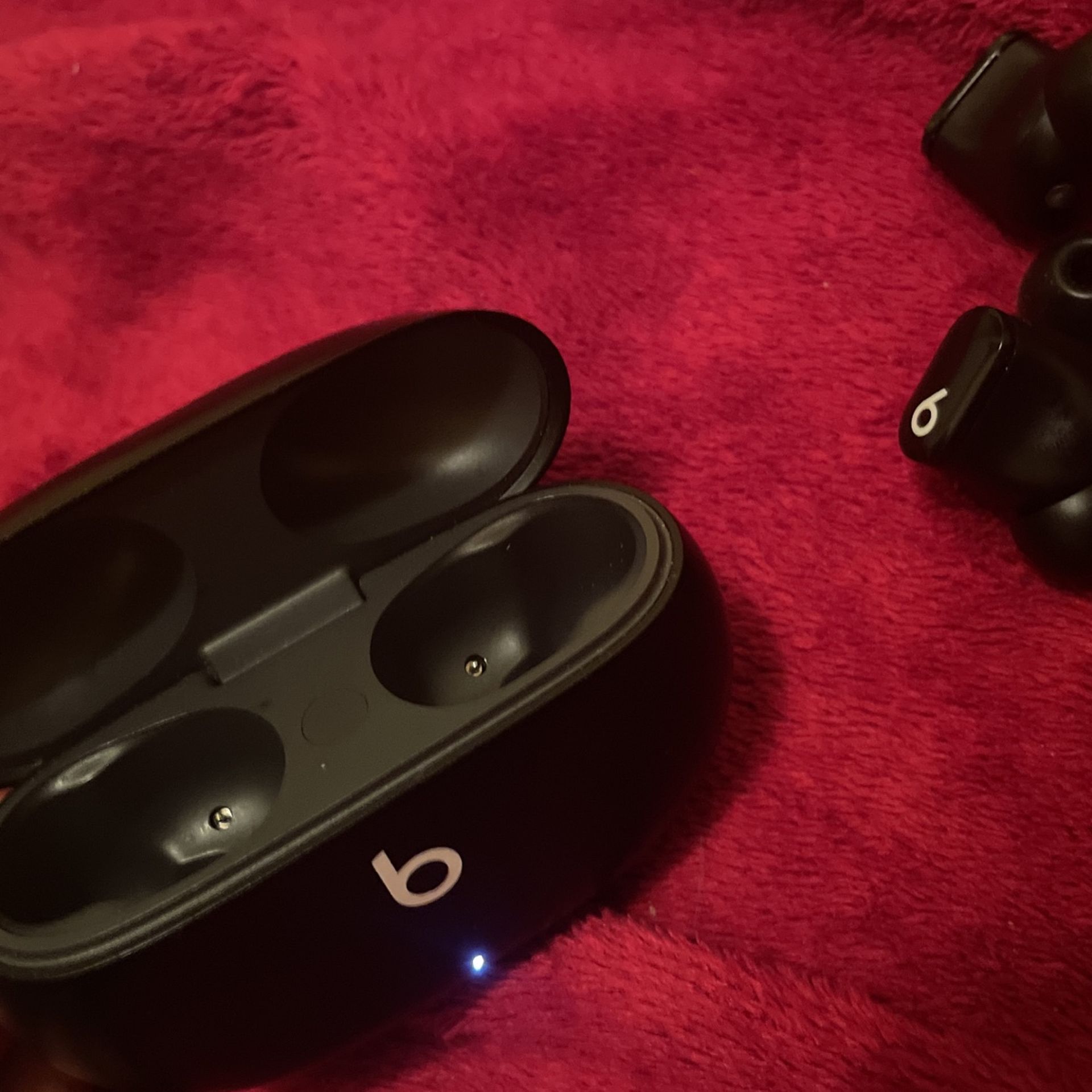 Beats Studio Buds Basically New