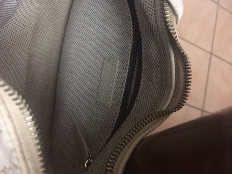 Small Dooney and Bourke purse