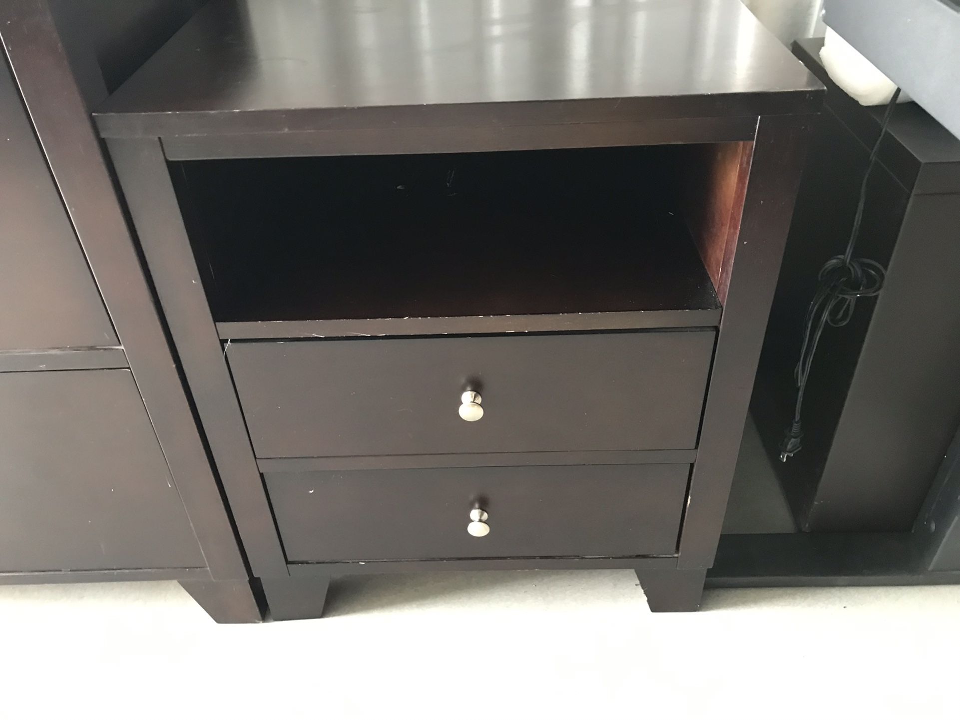 3 Piece bedroom set And Mirror