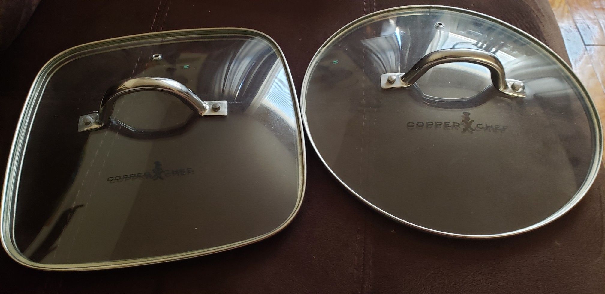 COPPER CHEF FRYING PAN ,DEEP SQUARE HOLDS 4.5 QUART PAN POT, 2 LIDS COOK OVER GAS, ELECTRIC I WOULD ALSO PUT THEM IN THE STOVE WITHOUT LIDS.