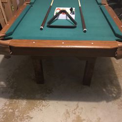 Pool table  Thumbnail