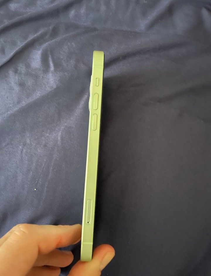 iPhone 12 Mint Green