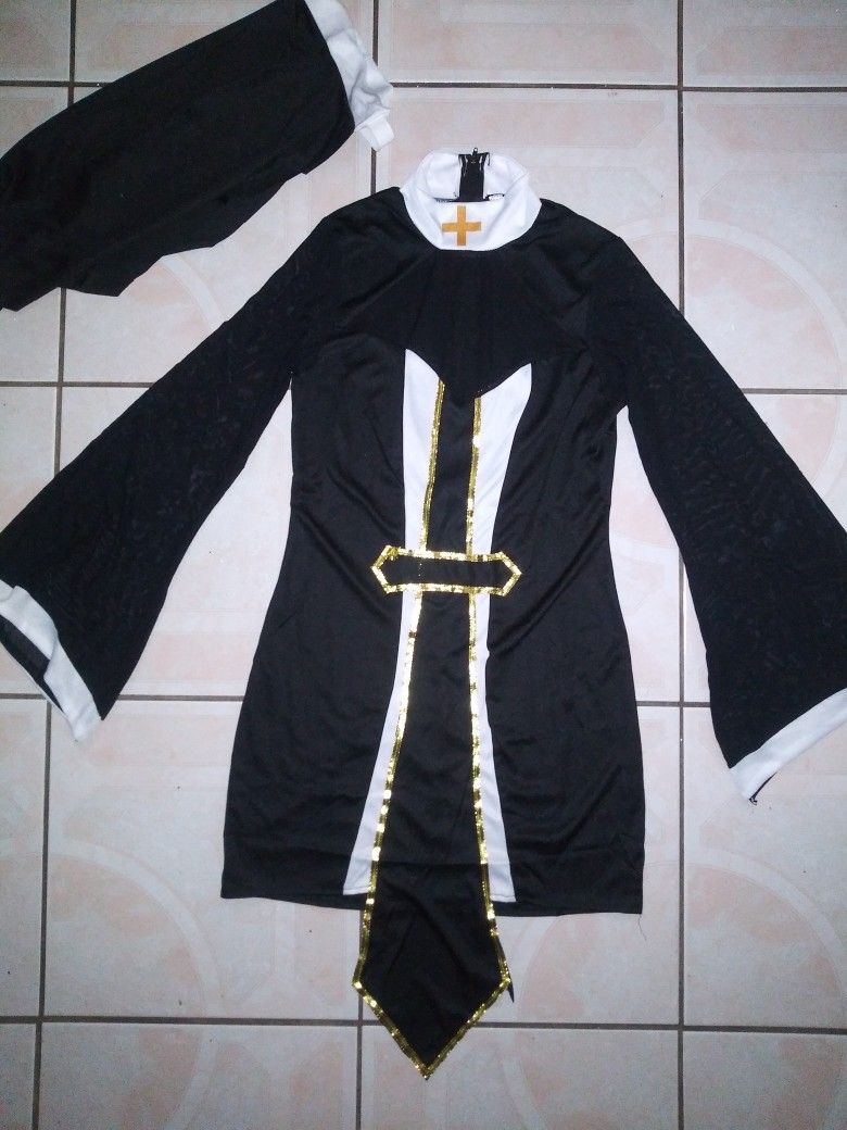 Halloween Costume Evil Nun