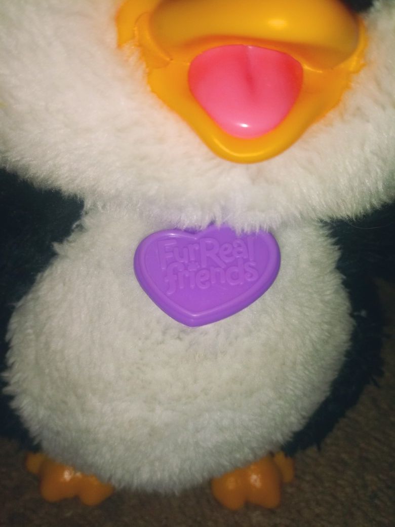 FurReal Friends Penquin