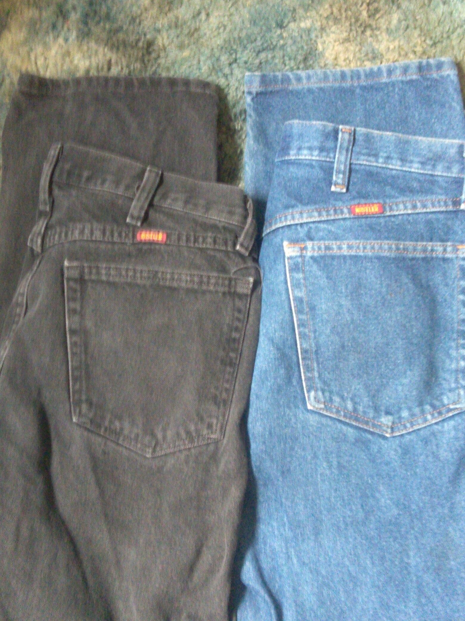 2pair Rustler Wrangler slim straight leg,