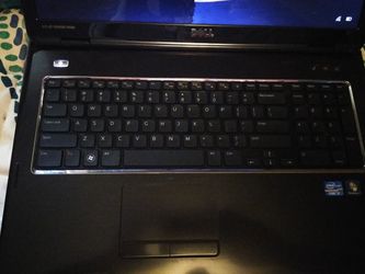 Dell Inspiron n7110 17" laptop (refurbished) Thumbnail