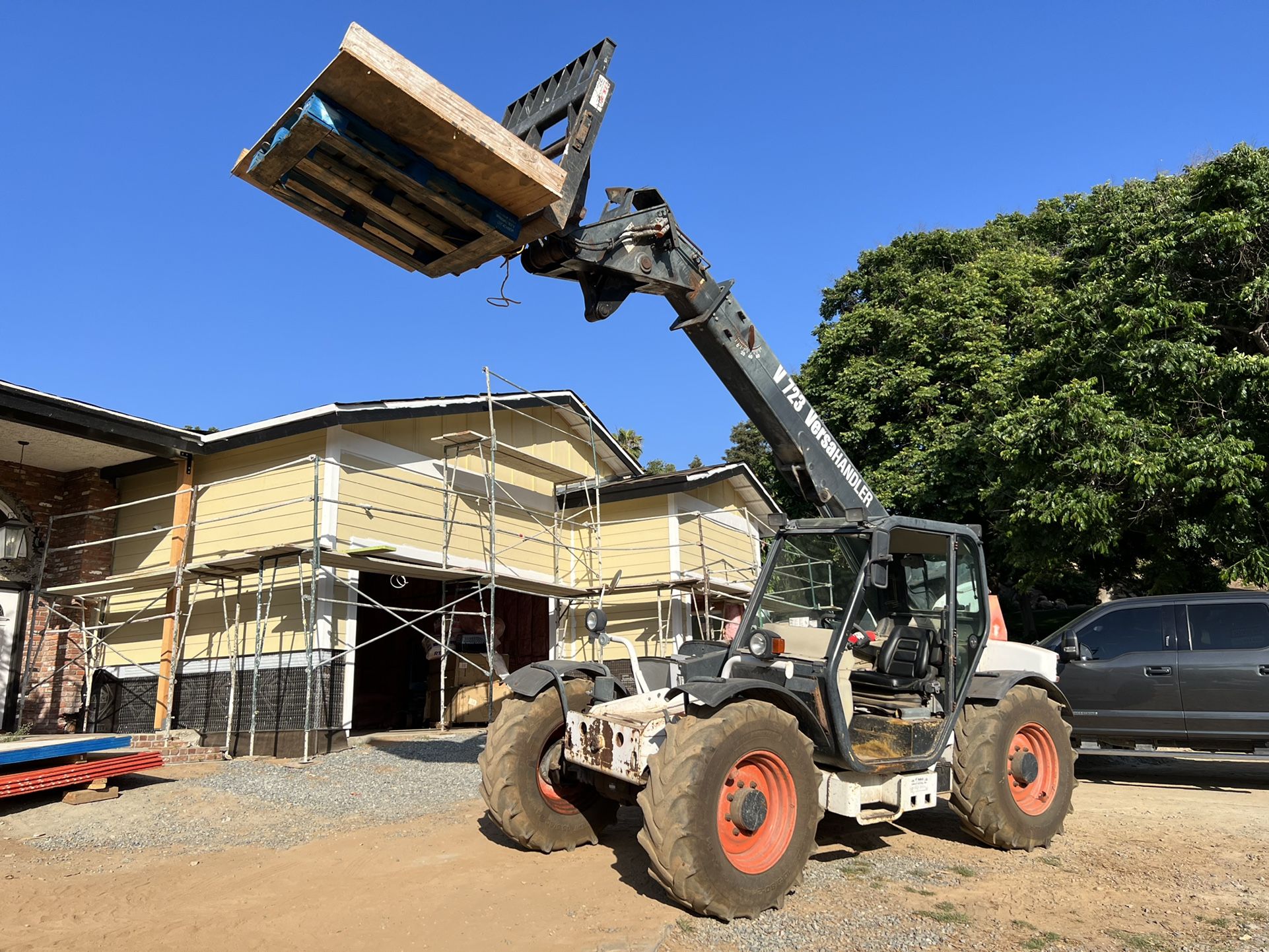 2009 Bobcat VersaHandler V723