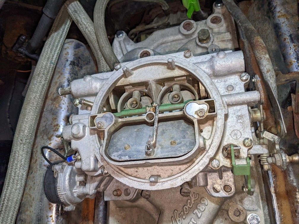 Edelbrock 1410 Carburetor - 750cfm - Electric Choke