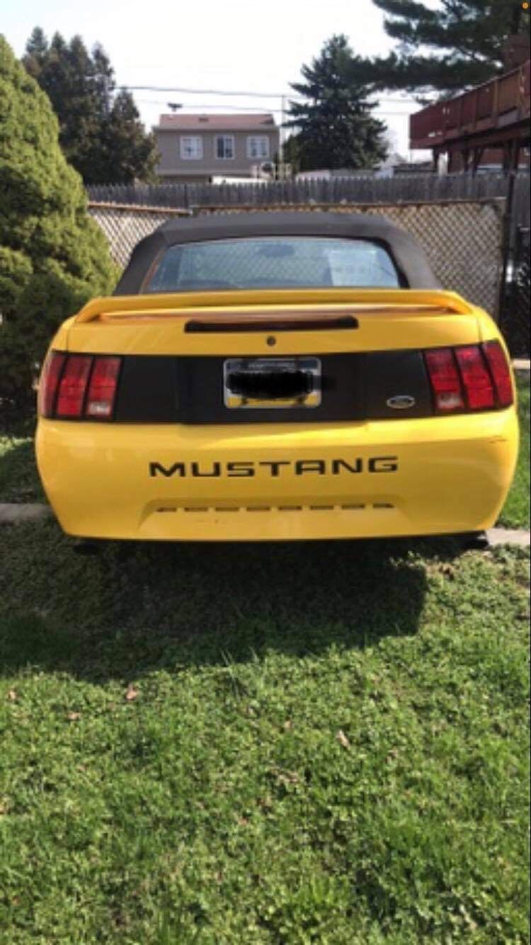 1999 Ford Mustang
