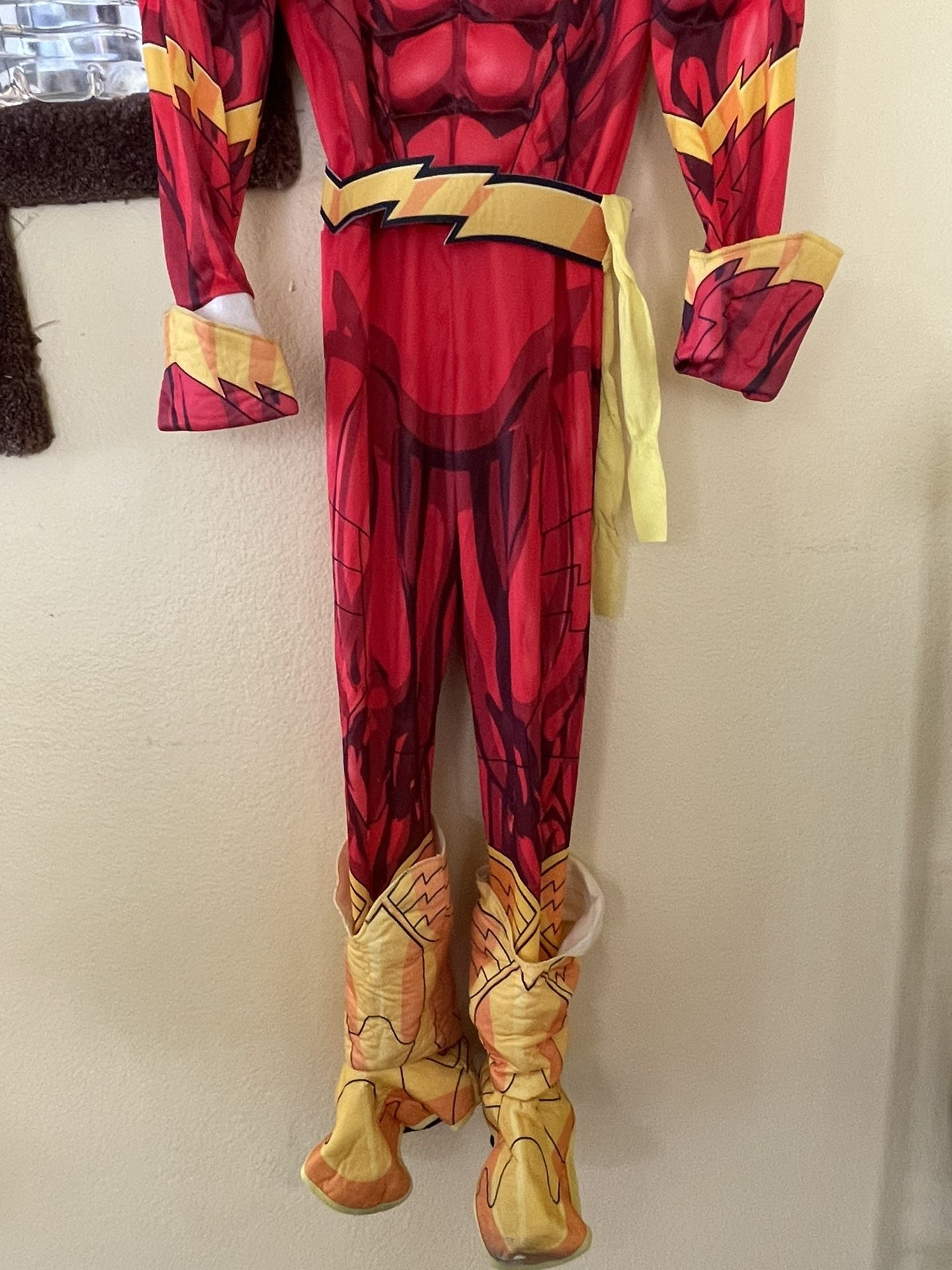 Flash Costume,Belt,and Mask For $15 Size : Medium Kids