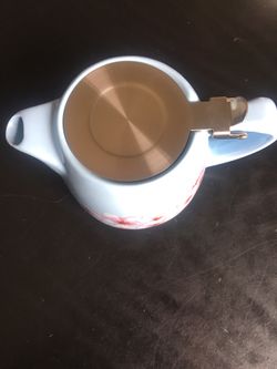 Teapot with tea strainer Thumbnail