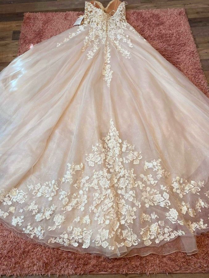 Size 14 New Wedding Dress
