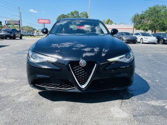 2017 Alfa Romeo Giulia Thumbnail