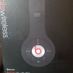 Beats by Dr. Dre Wireless (Model ID Pictured) Thumbnail