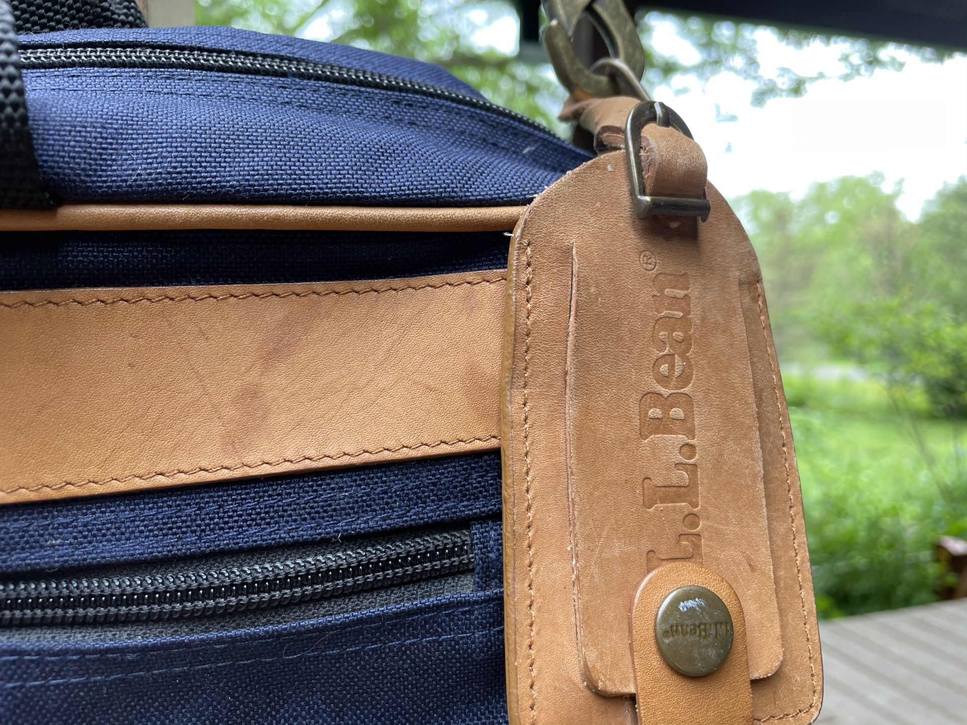 L.L. Bean VTG Deluxe Messenger Bag